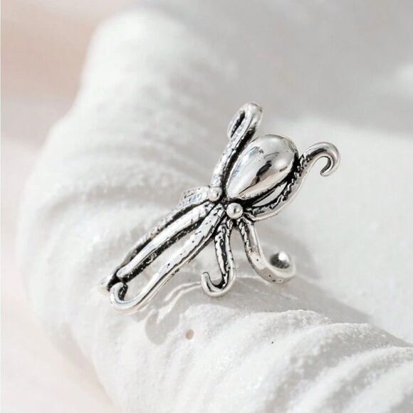 Silver Octopus Ear Cuff S1029 - Picture 2 of 4